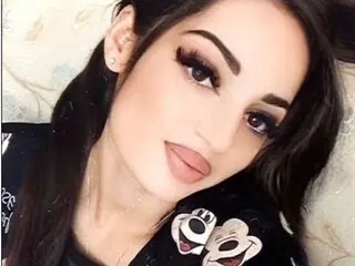 EmiliaAdi aufgezeichnet ass