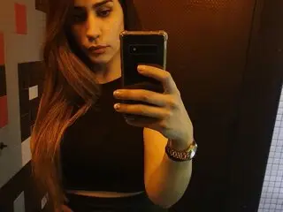 NahiaraBiel messe private